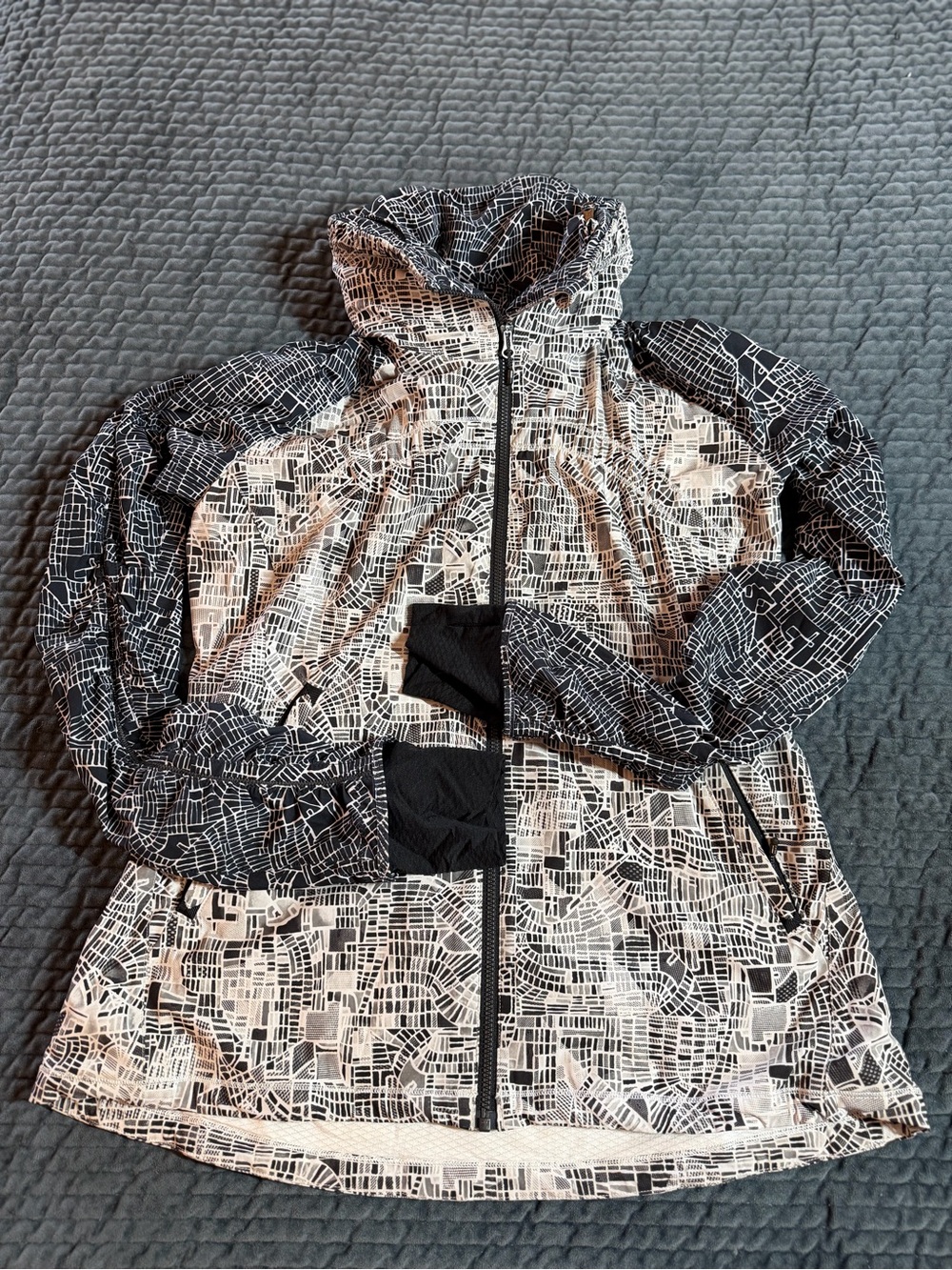 lululemon athletica Women's Black & White Patterned Utility Jacket; ltd. edition